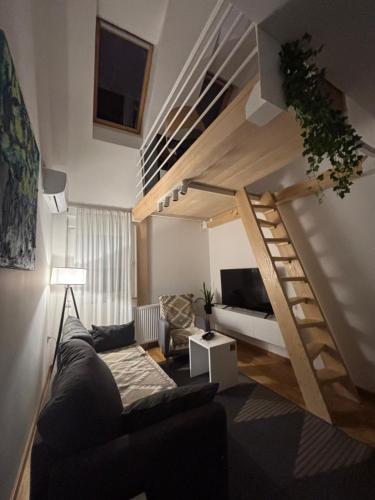 Apartment V Novi Sad stan na dan smestaj u Sime Solaje na Telepu kod Bulevara Evrope sa terasom veš mašinom parkingom
