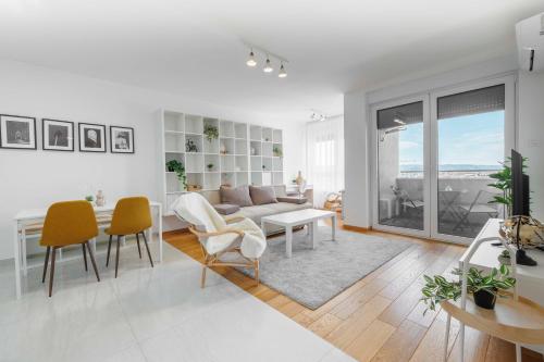 Panta Rhei Apartments with free parking Novi Sad stan na dan smestaj u Lasla Gala kod Promenade sa dve spavace sobe i garazom